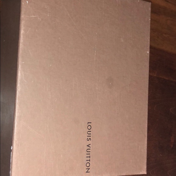 Louis Vuitton shoes - Picture 7 of 7